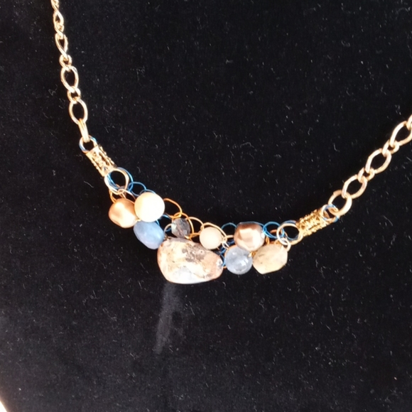 Gorgeous unique necklace - Picture 4 of 4